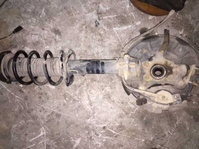 Volkswagen Jetta 2006-2010 Çıkma Yedek Aks Taşıyıcı